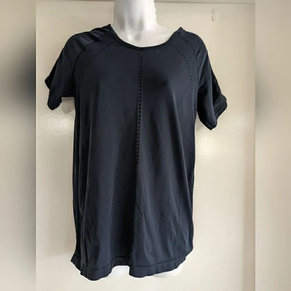 Athleta Meryl Hydrogen Skinlife Seamless NavyโTopโSizeโL